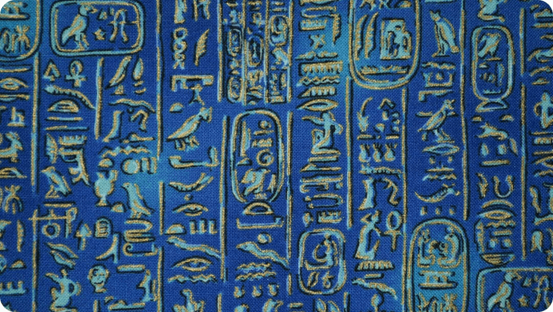 Синий фон с иероглифами