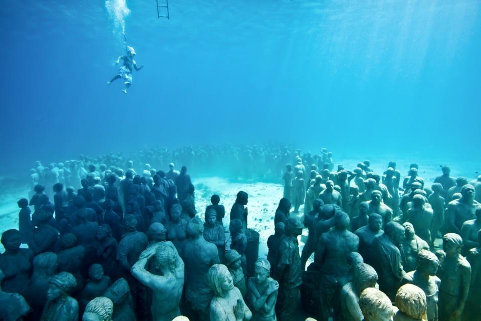 музей под водой в Мексике