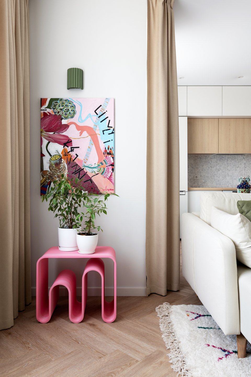 тумбочка из переработанных материалов