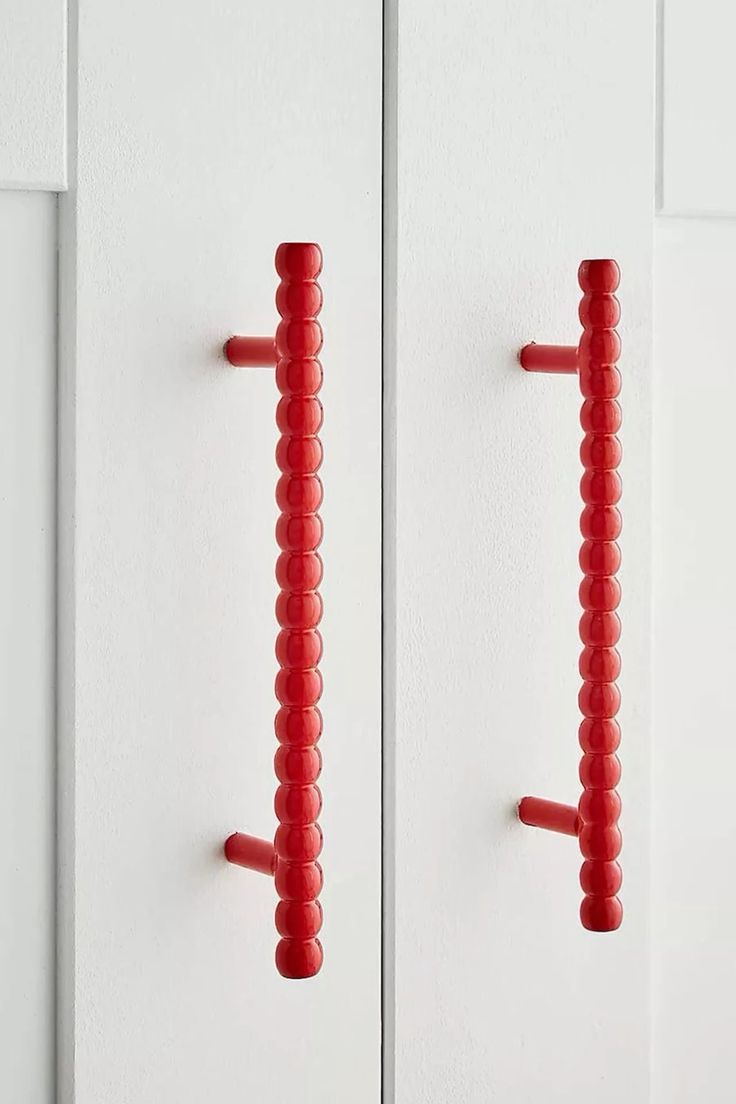 акценты на дверных ручках