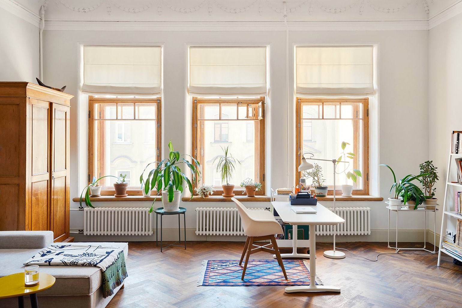 Зелень и декор в интерьере