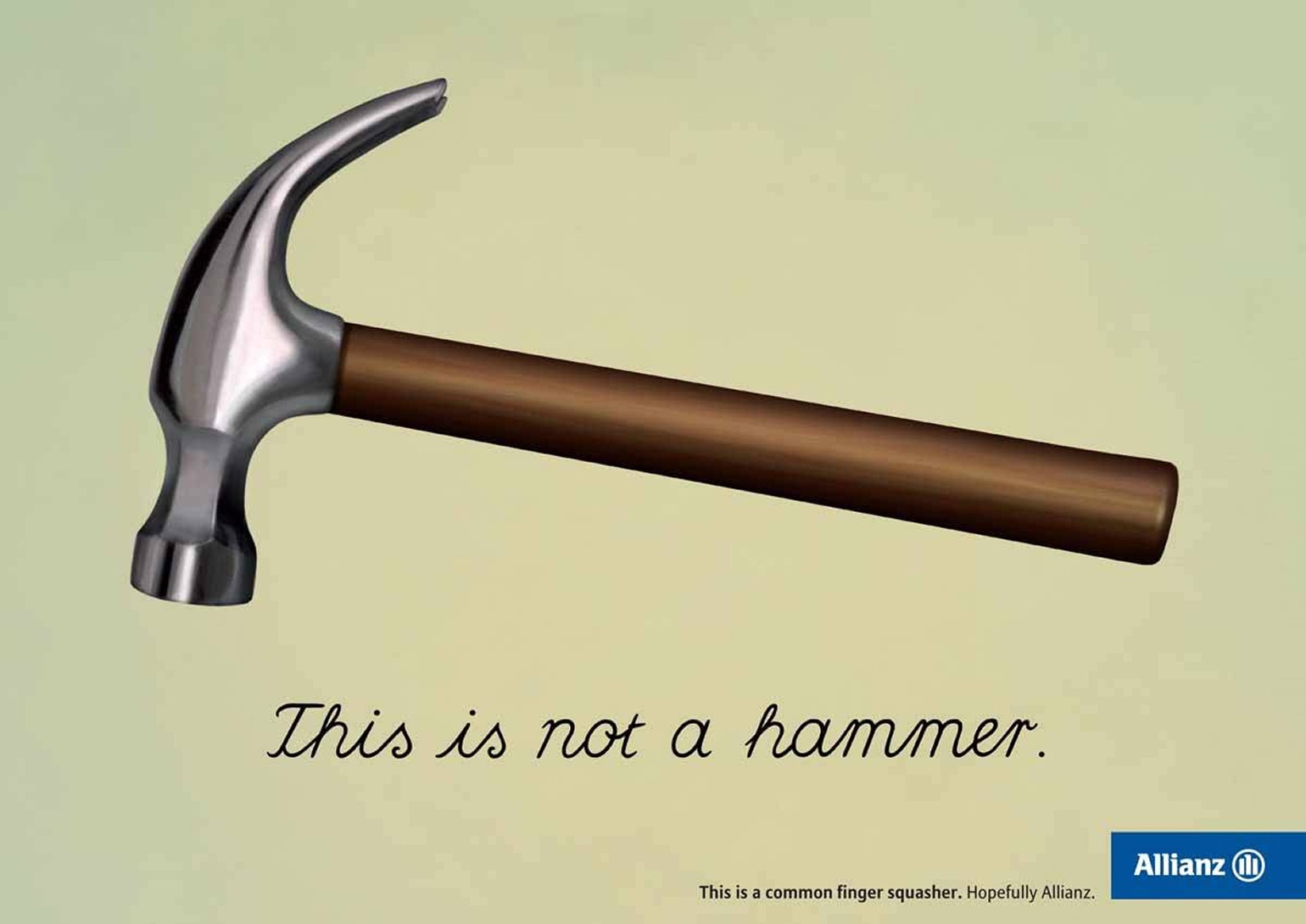 Реклама с молотком, вдохновленная картиной Рене Магритта.